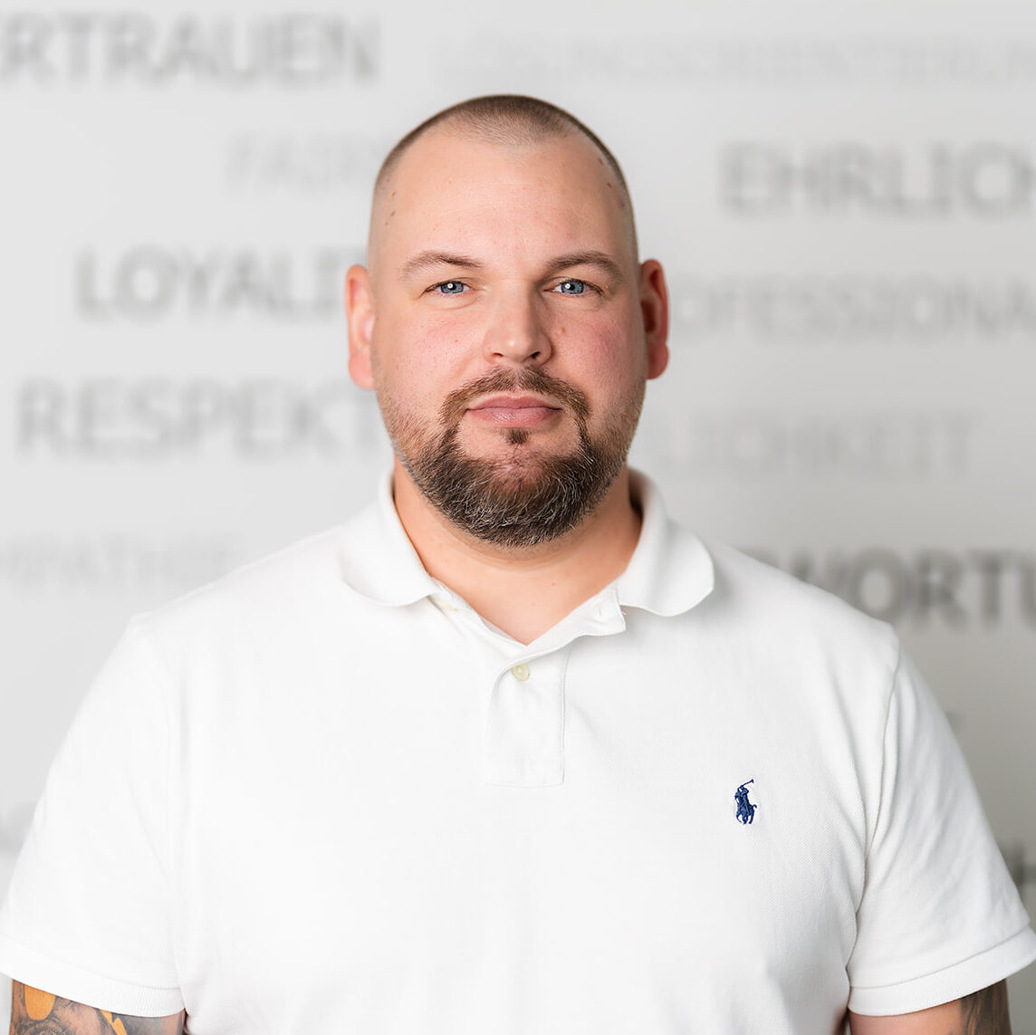HÖS | Mitarbeiter & Firma